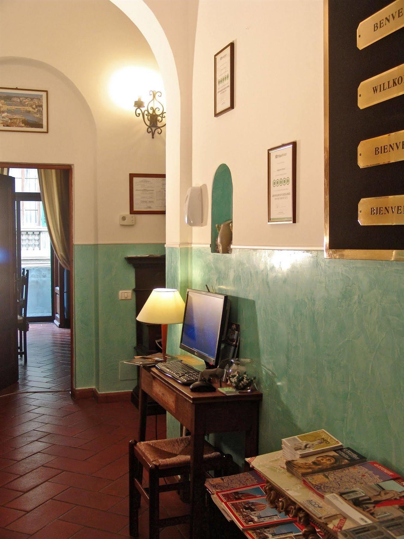 Coco Places Soggiorno Panerai, Centro Storico Florence Buitenkant foto